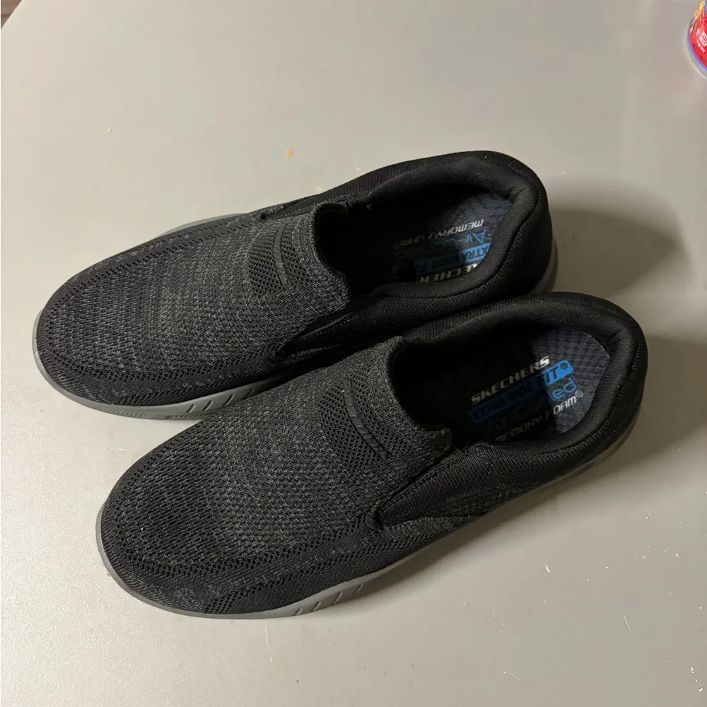 Skechers Men's Charcoal Slip-On Loafers Sz‎ 10.5